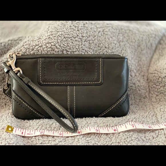 Authentic Coach Wristlet - Picture 2 of 6